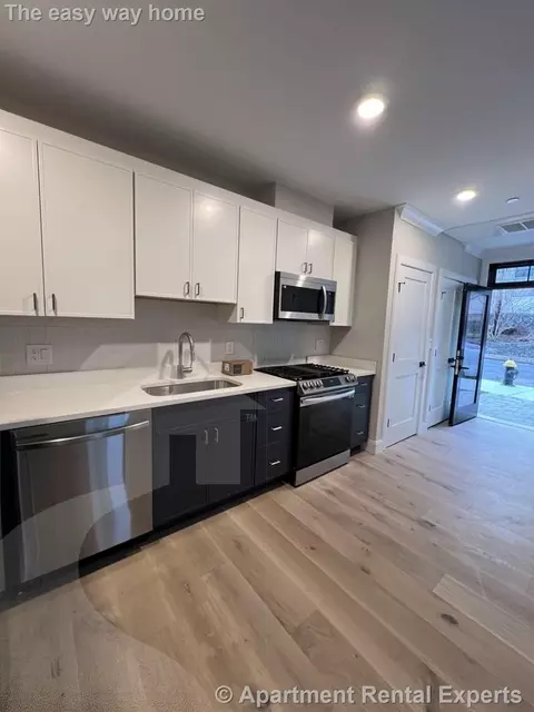 157 Everett St #101, Boston, MA 02134