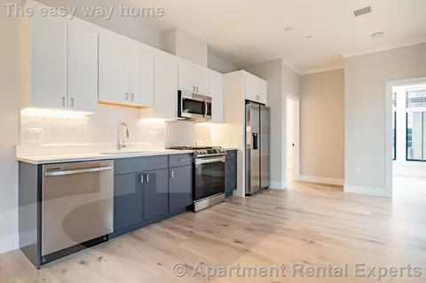 157 Everett St #303, Boston, MA 02134