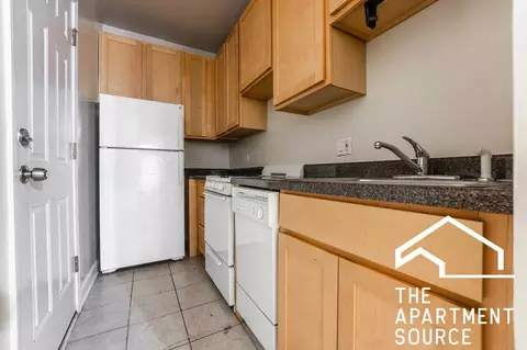 3926 N Pine Grove Ave #1W, Chicago, IL 60613