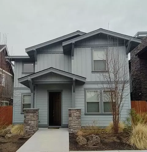 20219 Merriewood Ln, Bend, OR 97702