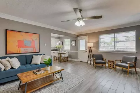 drummond cir, Dallas, TX 75228