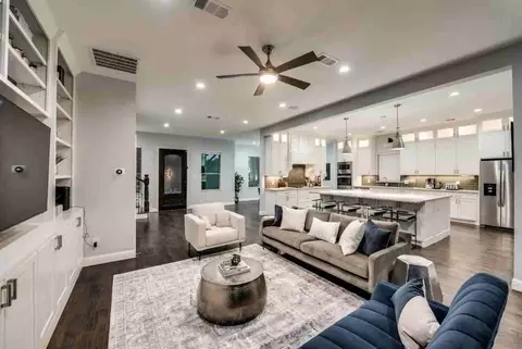 little den dr, Lewisville, TX 75067