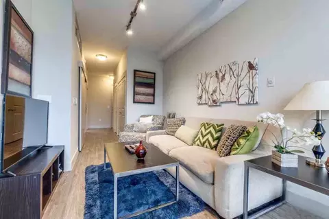 henson st, Dallas, TX 75219