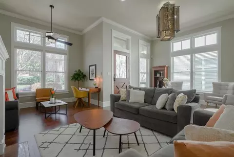 thomas ave, Dallas, TX 75201