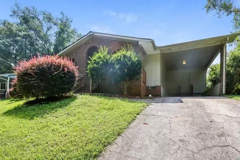 5267 Sheppard Ln, Stone Mountain, GA 30083