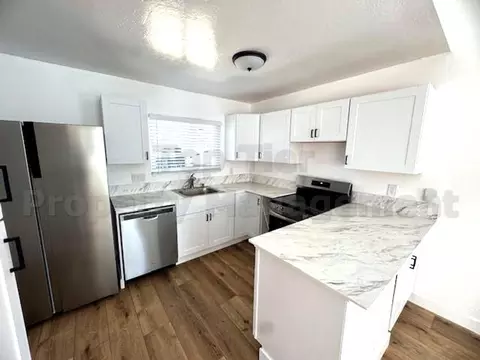 411 La Mesa Ave, Encinitas, CA 92024