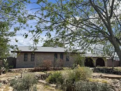 136 Rhonda St, Del Rio, TX 78840