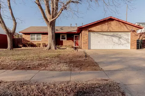 821 Peregrine Dr, Norman, OK 73072