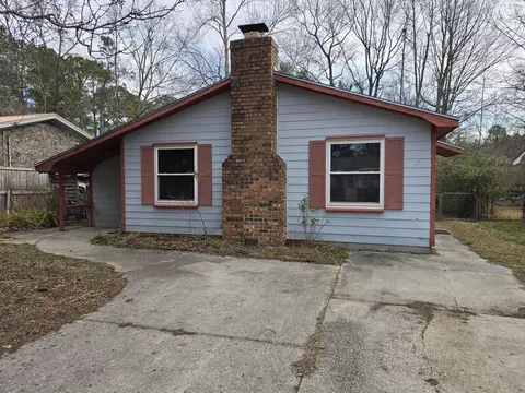 64 Tanbark Ct, Goose Creek, SC 29445