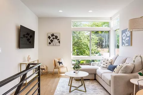 3 Rd Ave N #1035886P, Seattle, WA 98109