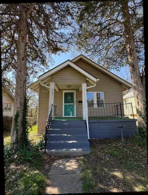 4237 E 62nd St, Kansas City, MO 64130