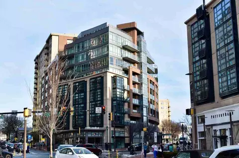 7171 Woodmont Ave #606, Bethesda, MD 20814