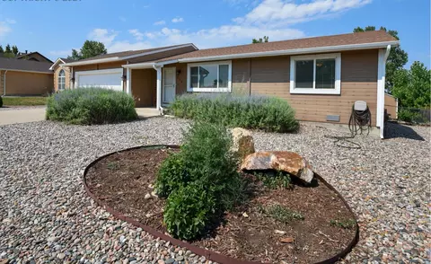 216 S Caddoa Dr, Pueblo West, CO 81007
