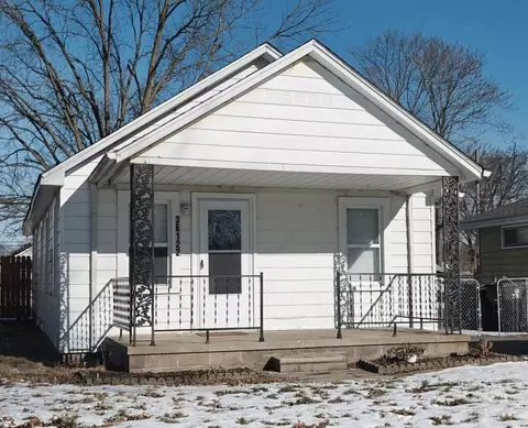 36122 Booth Ave, Westland, MI 48186