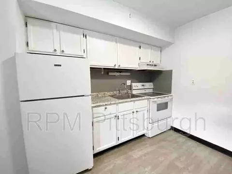 932 Penn Ave #3, Turtle Creek, PA 15145