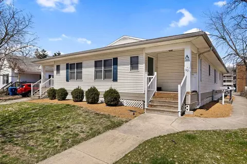 206 W William St, Champaign, IL 61820