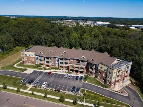 4932 Bullis Farm Rd #210, Eau Claire, WI 54701