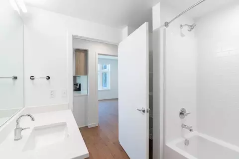 10306 SE Main St, Milwaukie, OR 97222