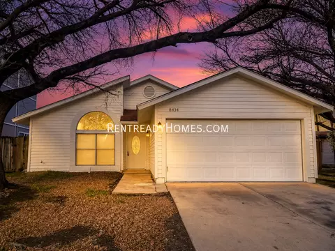 8434 Cascade Ridge Dr, San Antonio, TX 78239