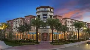6350 Griffin Rd #1X1, Davie, FL 33314