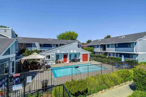 2355 Fairfield Ave, Fairfield, CA 94533