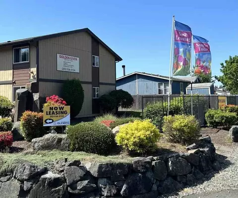 1023 74th St E, Midland, WA 98404