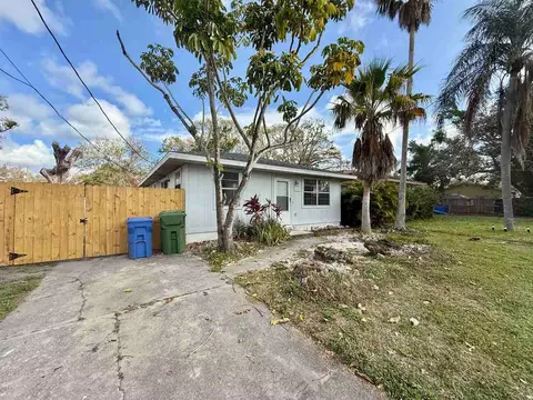 516 23rd Ave W, Bradenton, FL 34205