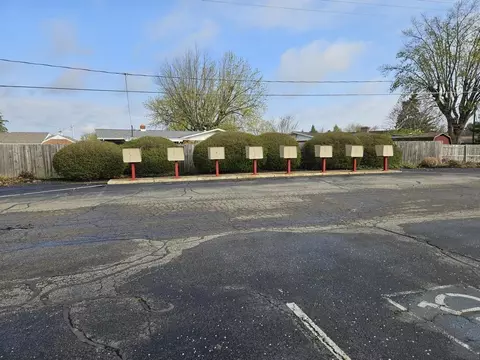1637 Alameda Dr, Xenia, OH 45385