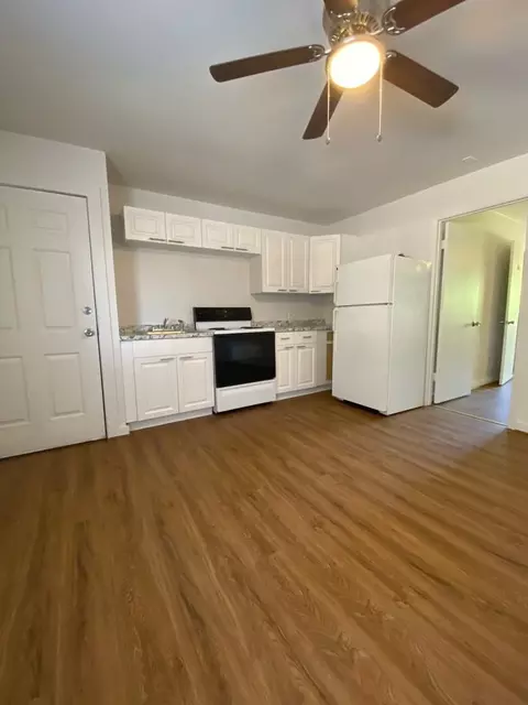 291 Lowell Ave #2, North Fort Myers, FL 33917