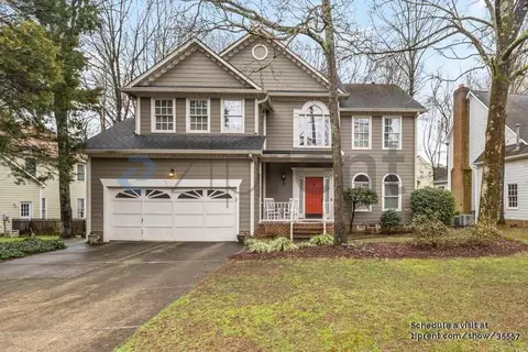 9216 Crofton Springs Dr, Charlotte, NC 28269
