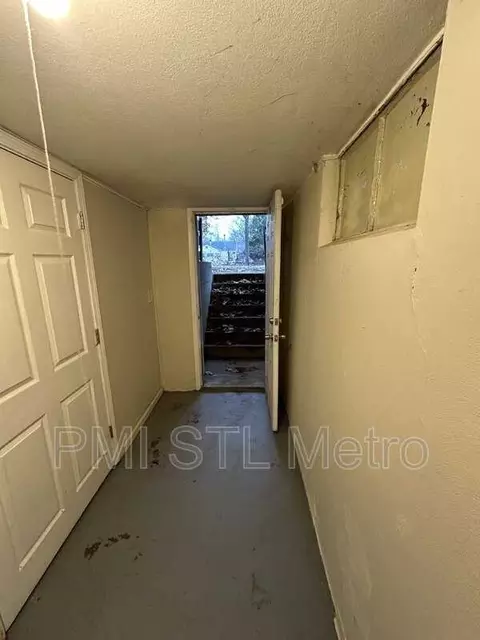 6812 Brower Ct, Berkeley, MO 63134 photo 8
