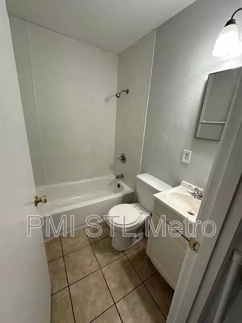 6812 Brower Ct, Berkeley, MO 63134 photo 7