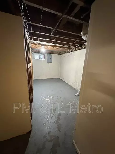 6812 Brower Ct, Berkeley, MO 63134 photo 9