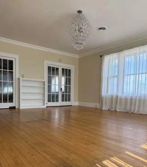 318 W Central St #3, Chippewa Falls, WI 54729