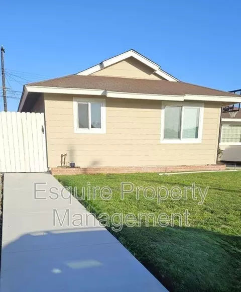 1756 N 6th Pl #A, Port Hueneme, CA 93041