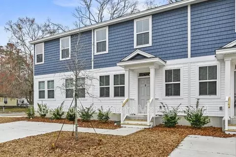 101 Langley Dr #B, Summerville, SC 29485