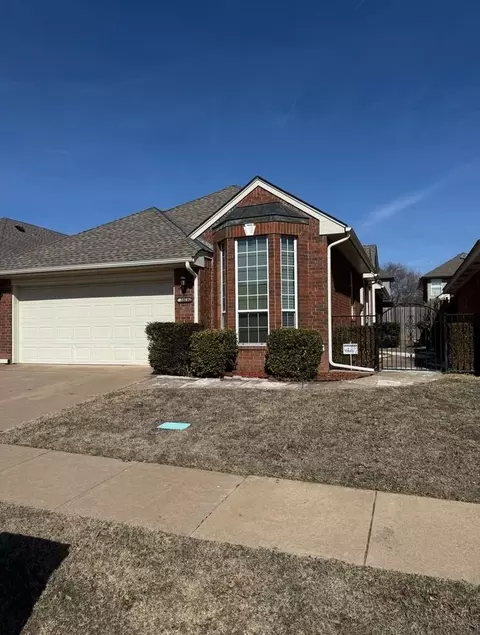 3813 Tudor Cir, Norman, OK 73072