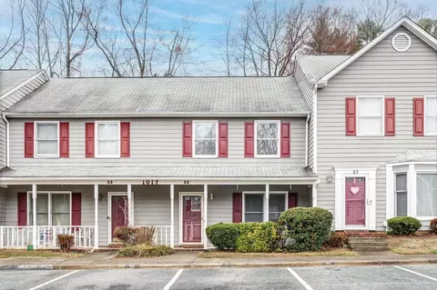 1017 Glendale Dr #55, Greensboro, NC 27406