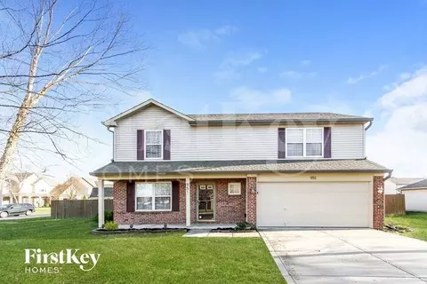 951 Foxtail Dr, Franklin, IN 46131