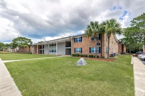 890 Royce St, Pensacola, FL 32503