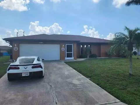 2213 SE 8th Pl, Cape Coral, FL 33990