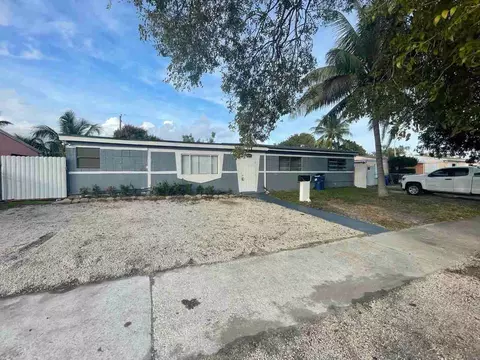 1011 NW 195th St UNIT 3, Miami Gardens, FL 33169