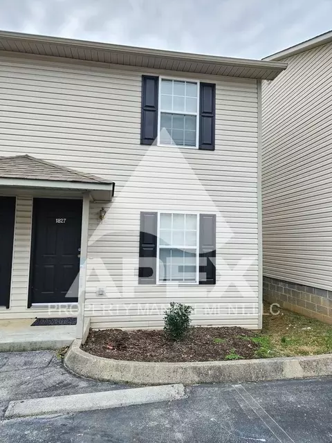 1827 Sweet View Way, Knoxville, TN 37931