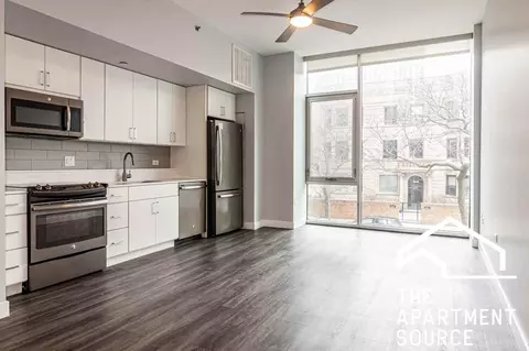 4334 N Hazel St #1815, Chicago, IL 60613
