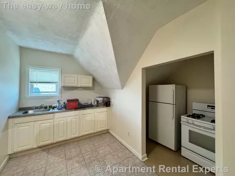 454 Broadway #3, Somerville, MA 02145