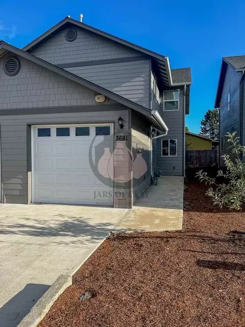 3681 Peter Ln NE, Salem, OR 97305