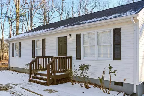 1063 Winnsville Dr, Bremo Bluff, VA 23022