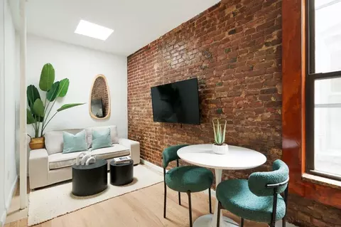 Undisclosed, New York, NY 10002