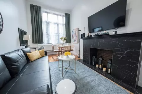 w 86th st, New York, NY 10024