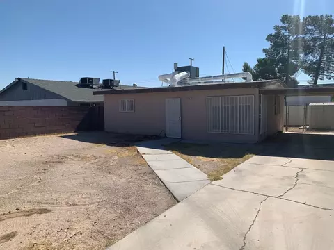 624 N 11th St, Las Vegas, NV 89101